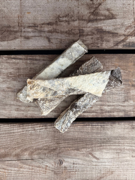 Fish Skin Throw Sticks 1kg